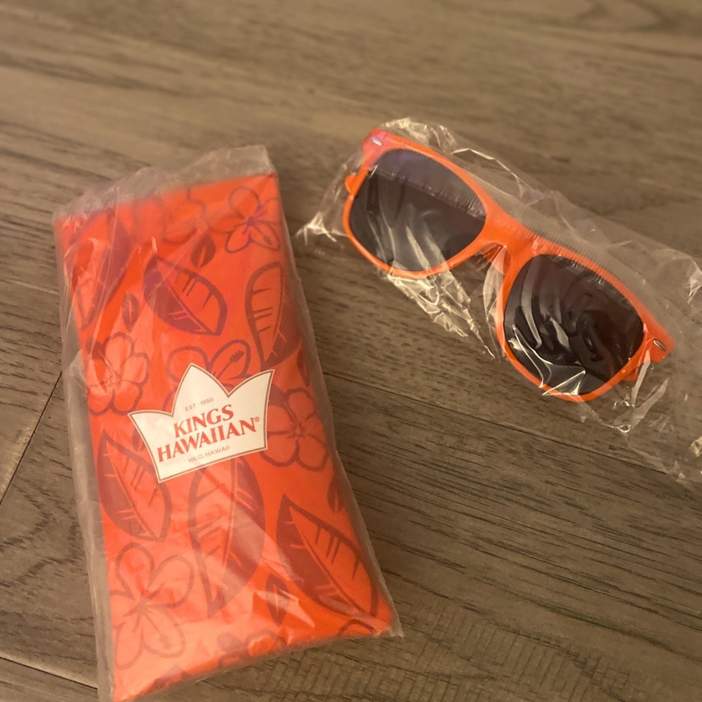 Kings Hawaiian | Pair of Sunglasses and Matching Case